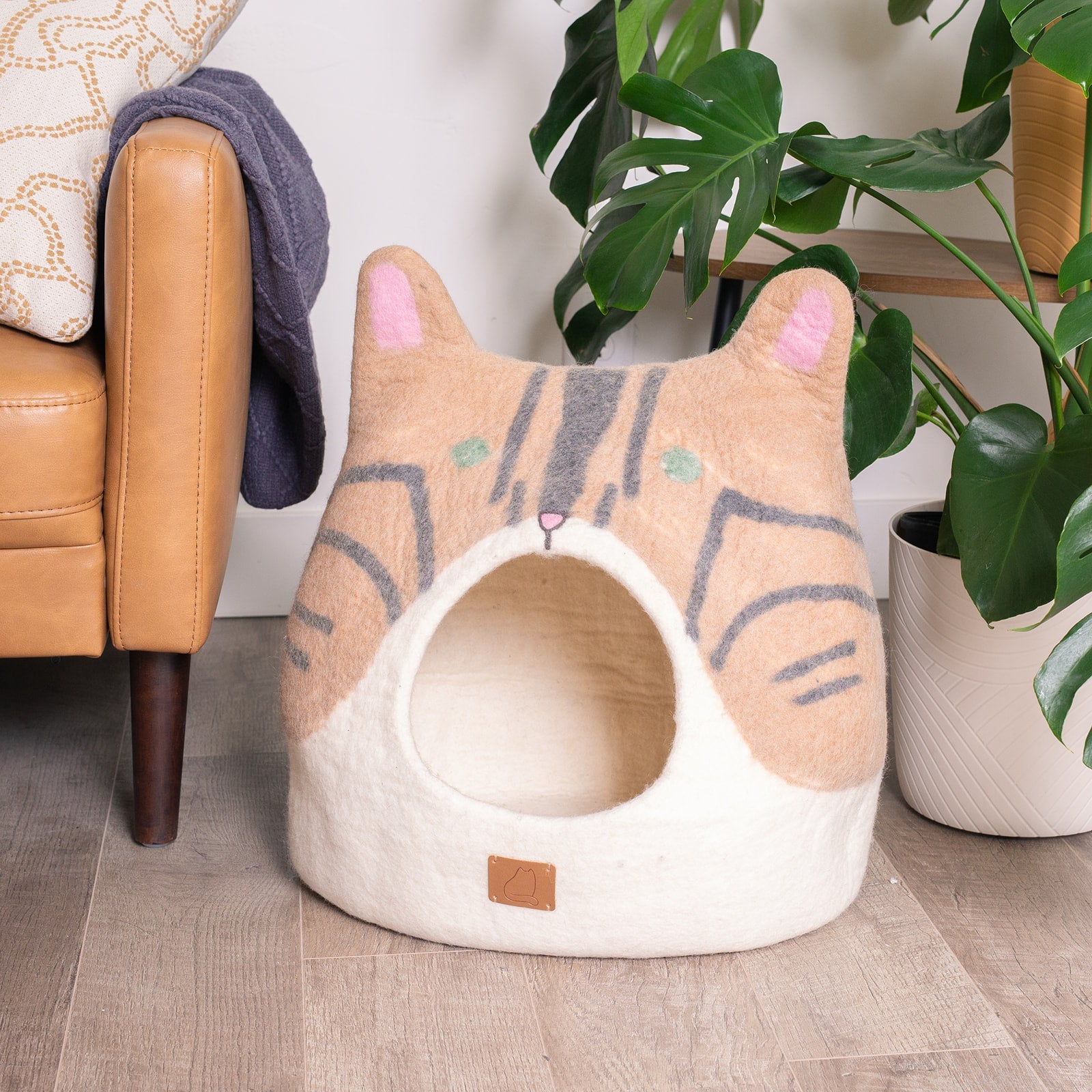 Bengal Cat Ear Design Cave Bed | Stylish and Cozy Retreat