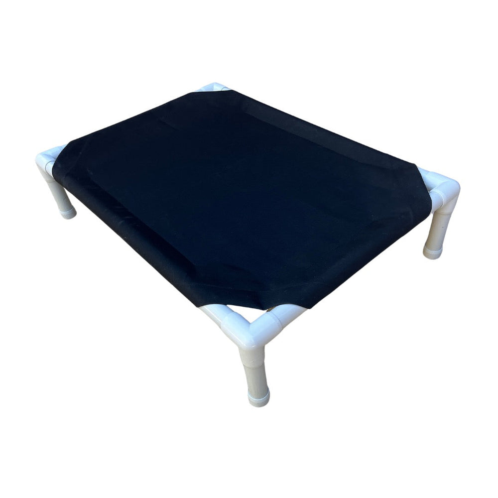 Timeless in Black: The Iconic Pet Bed