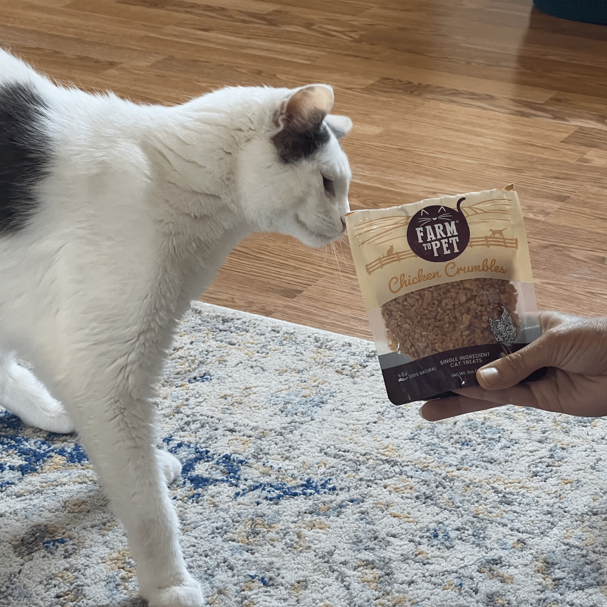 Chicken Crumbles for Cats – High-Protein, Grain-Free, All-Natural Cat Treats