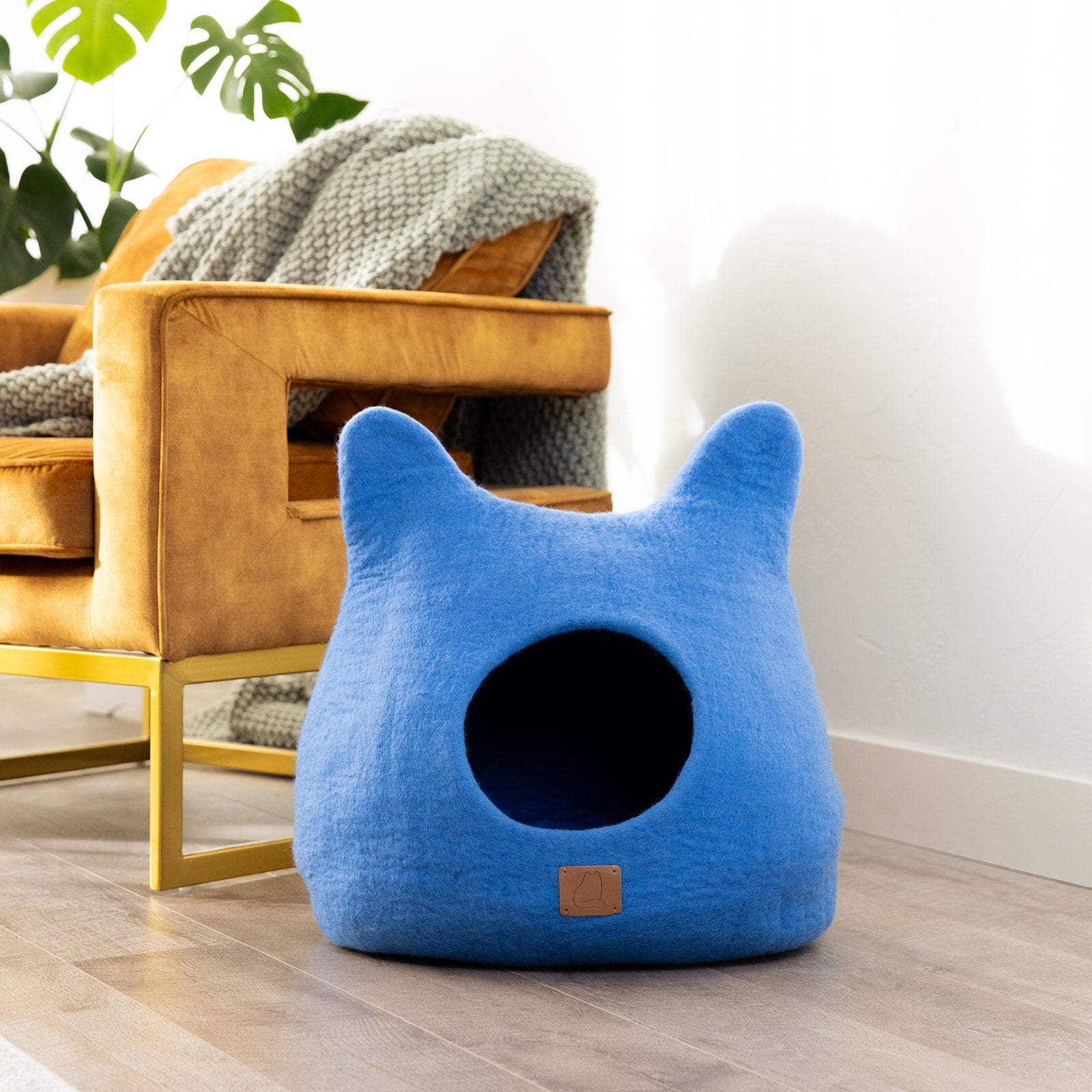 Cozy Haven Cat Bed - Sky Blue | Ear Style Cave