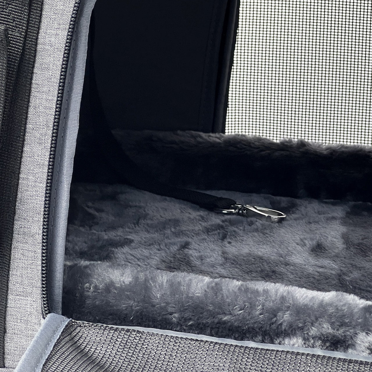 Mr. Peanut’s Coronado Series Pet Car Seat & Portable Travel Crate for Dogs and Cats – Secure Car Booster & Mobile Carrier