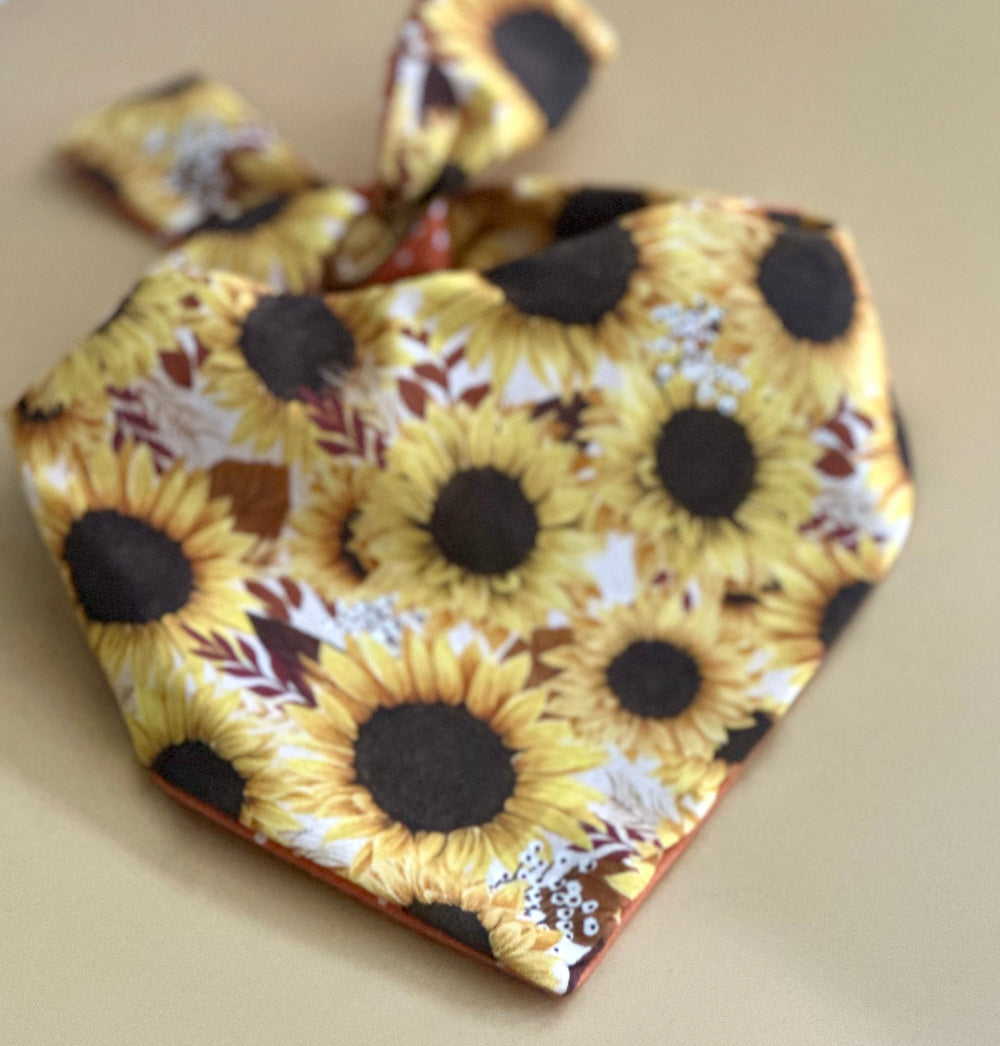 Sunflower Dog Bandana – Personalized Floral Pet Bandana for Dogs & Puppies