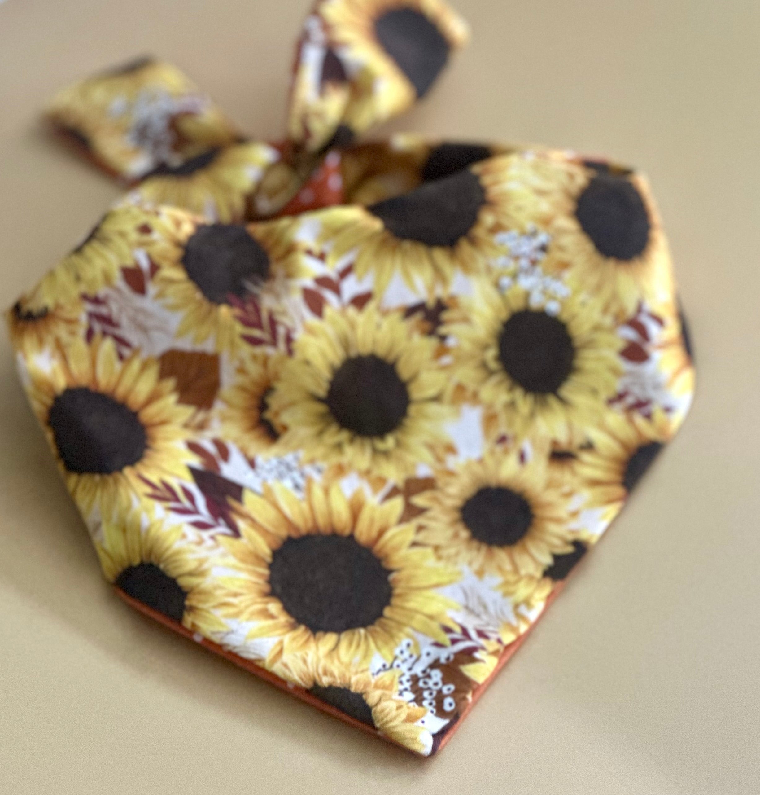 Sunflower Dog Bandana – Personalized Floral Pet Bandana for Dogs & Puppies