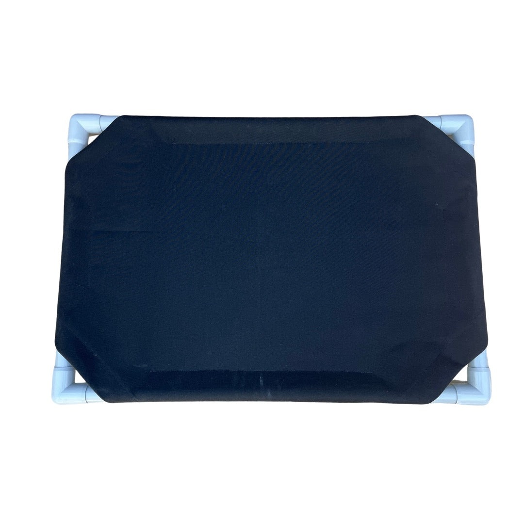 Timeless in Black: The Iconic Pet Bed