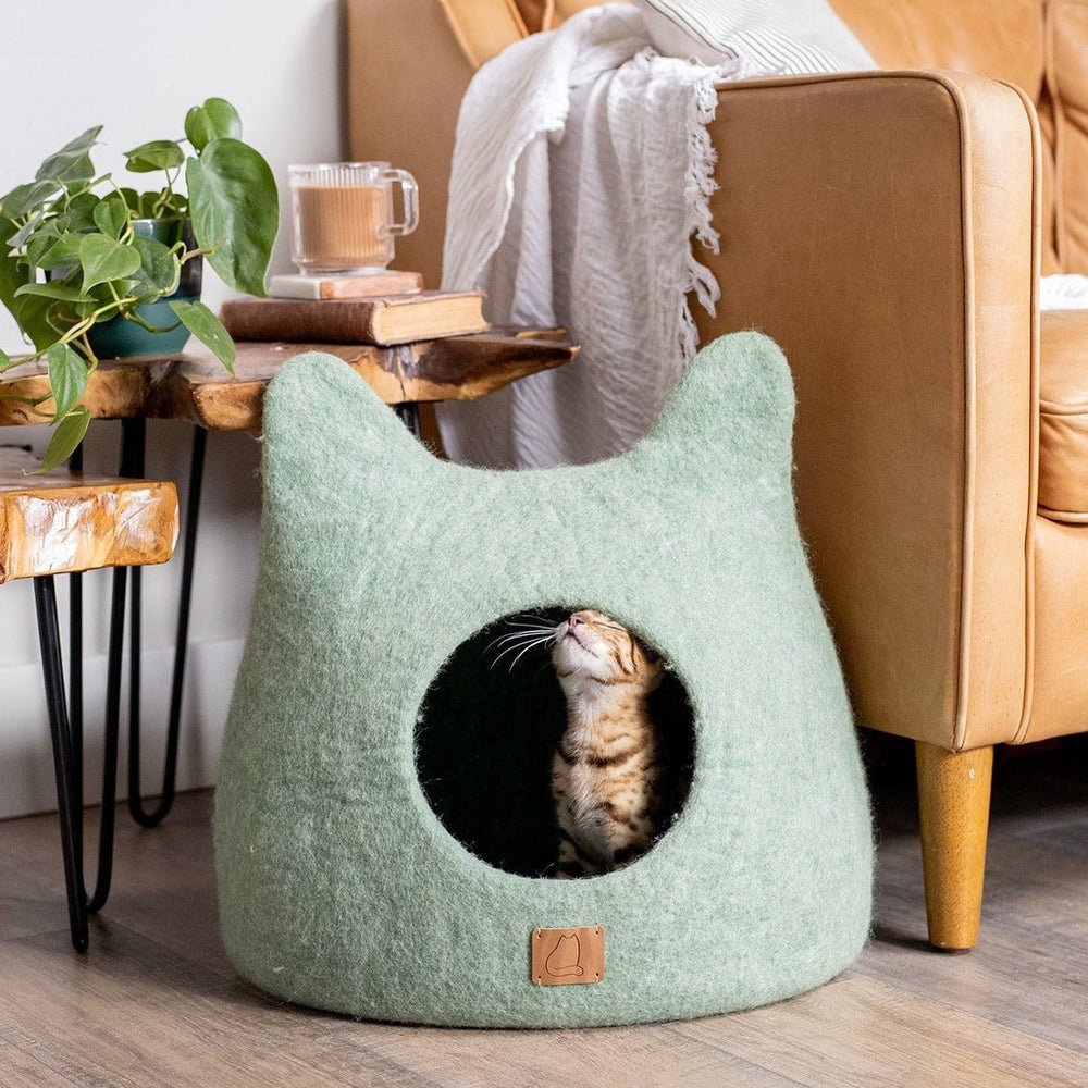Eucalyptus Green Ears Wool Pet Cave – Cozy Bed for Cats & Small Pets