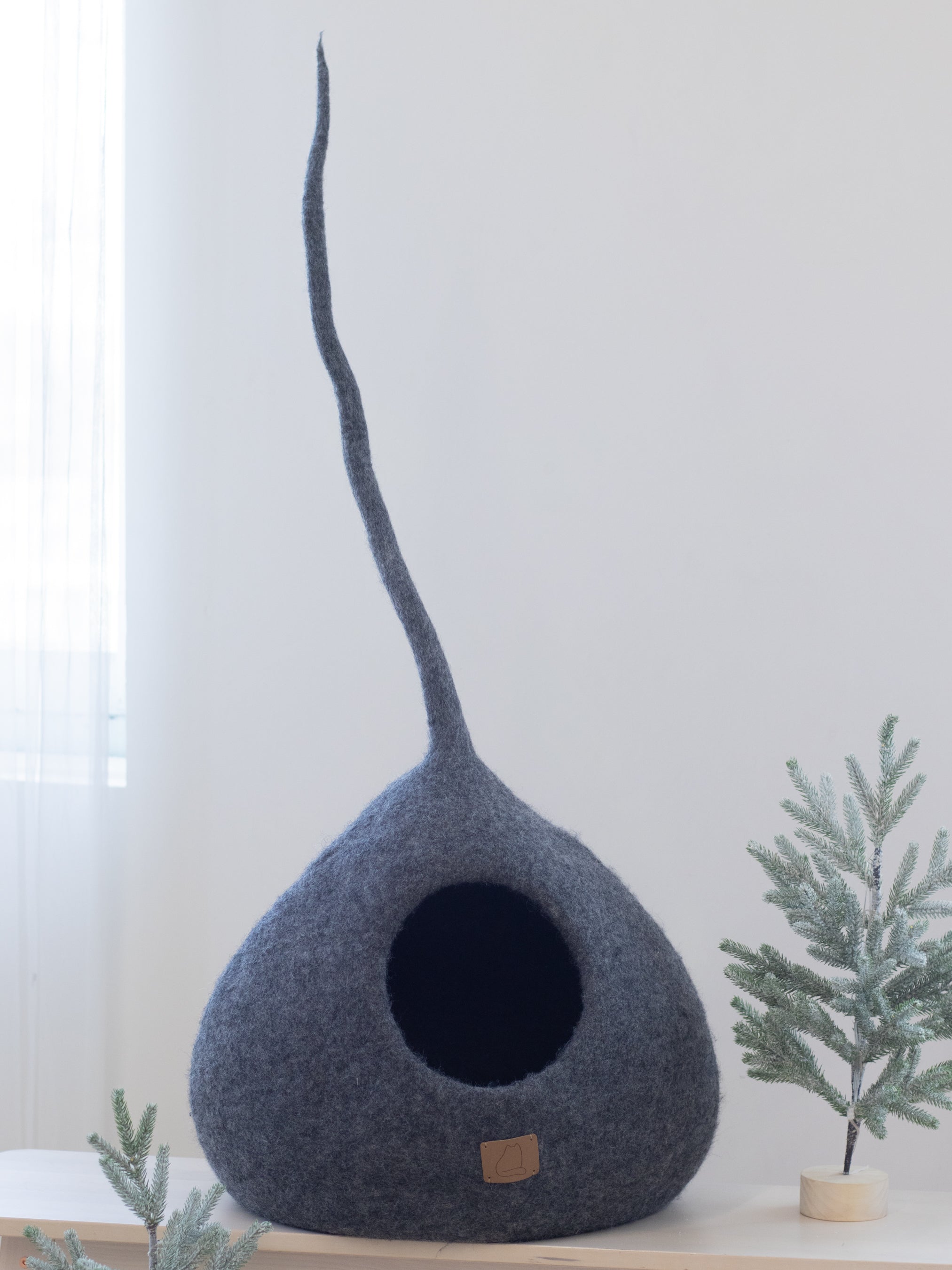 Stone Grey Tail-Styled Cat Cave | Vibrant Pet Retreat