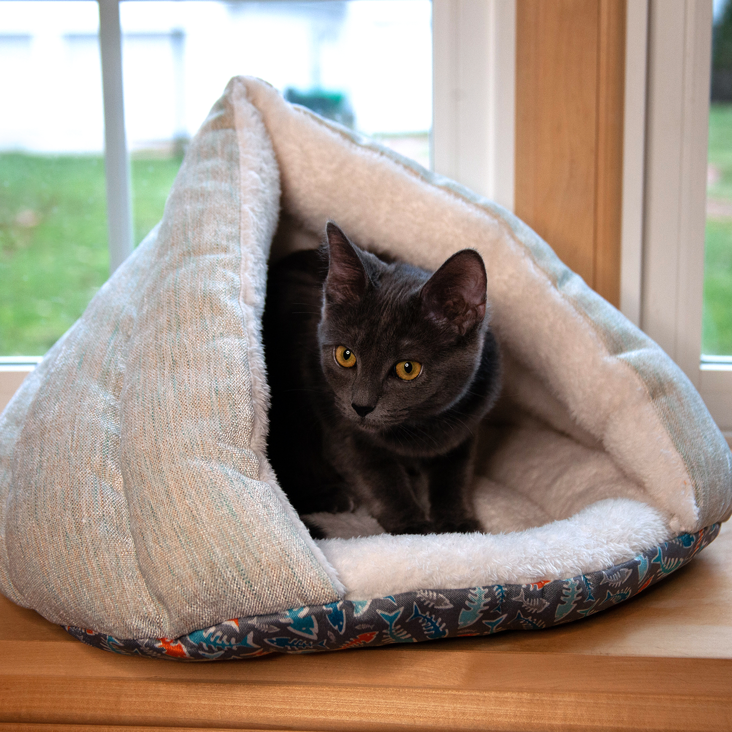 Kitty Kasa™ Hut Bed – Cozy, Hooded Hideaway for Cats