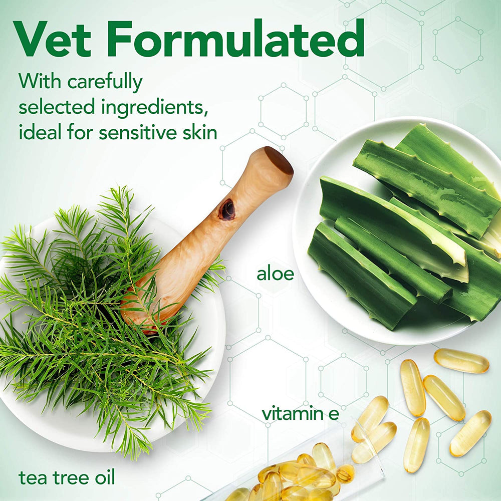 Vet's Best Hot Spot Itch Relief Dog Shampoo – Natural Formula with Tea Tree Oil, Aloe Vera & Chamomile, Alcohol-Free, 16 oz